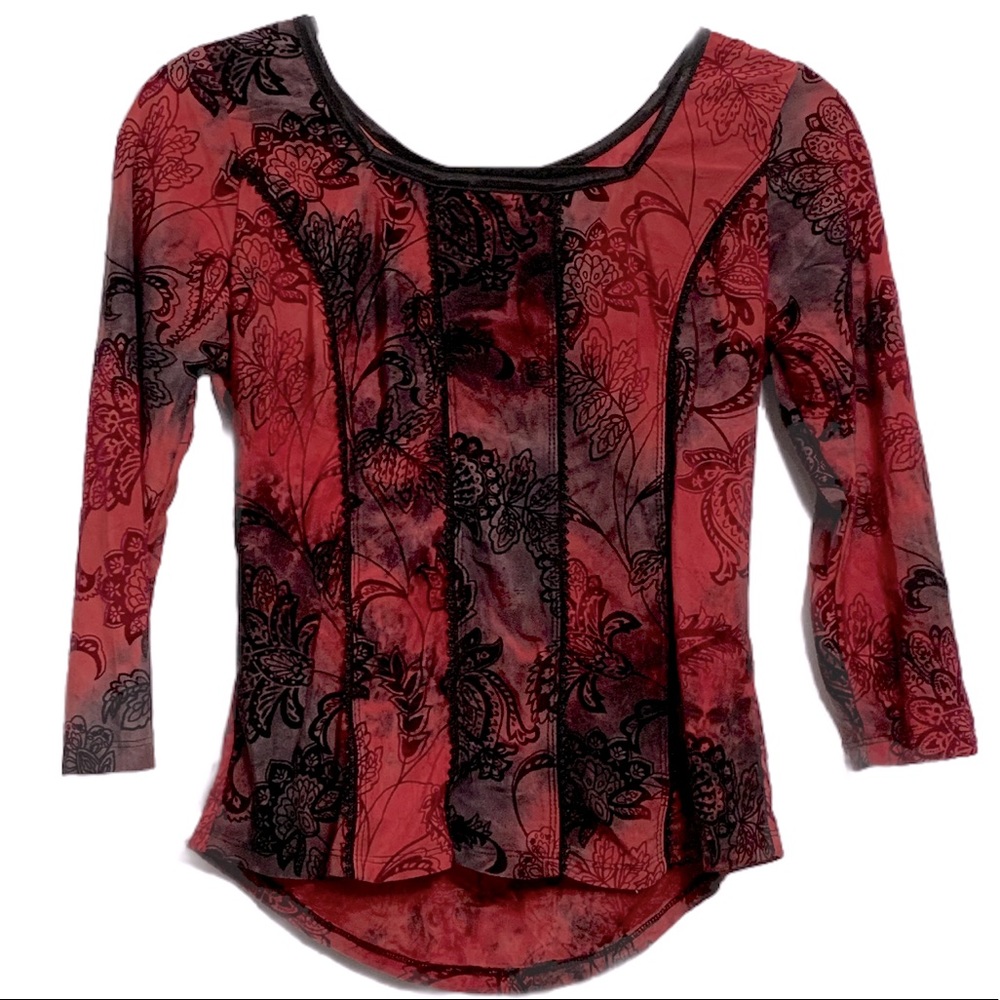 SOLD- Dressbarn - corset-like blouse
small